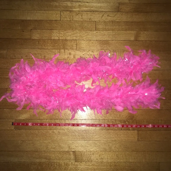 6.5 ft long pink silver tinsel feather boa costume - Picture 3 of 8